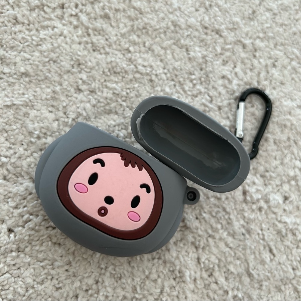 AirPod Gen 1/2 Protective Case - Picture 2 of 10
